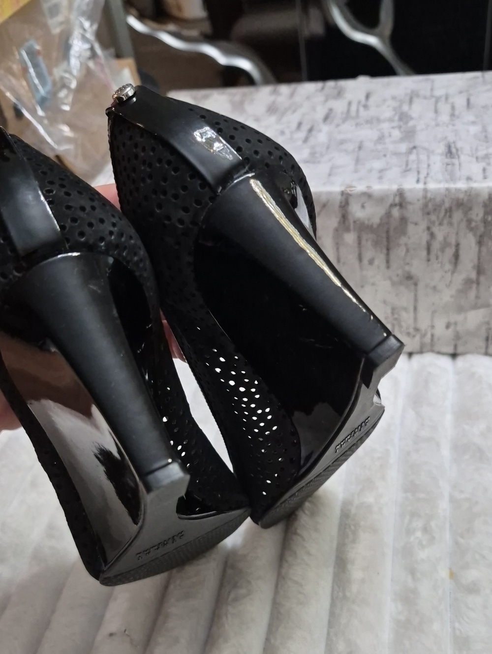 Stuart Weitzman Nudotcomer Black Peep Toe Pumps Wedge Women's Sz 9.5 M $595 - Picture 4 of 9